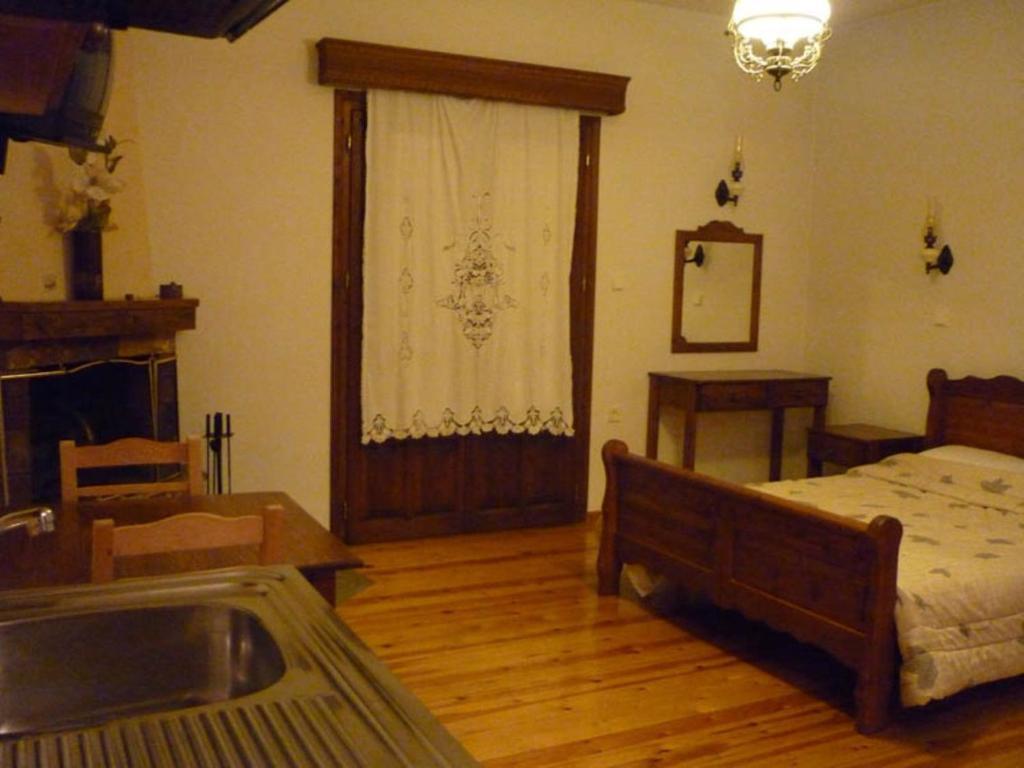 Archontiko Christodoulou Aparthotel Vronteron  Exterior photo